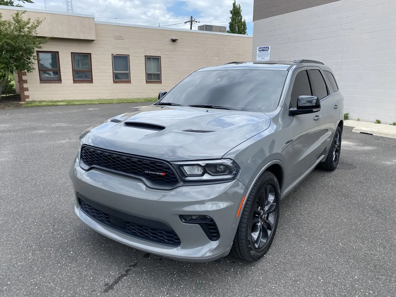 What Does 20% Windshield Tint Look Like on a 2011–2026 Dodge Durango? — photo 2