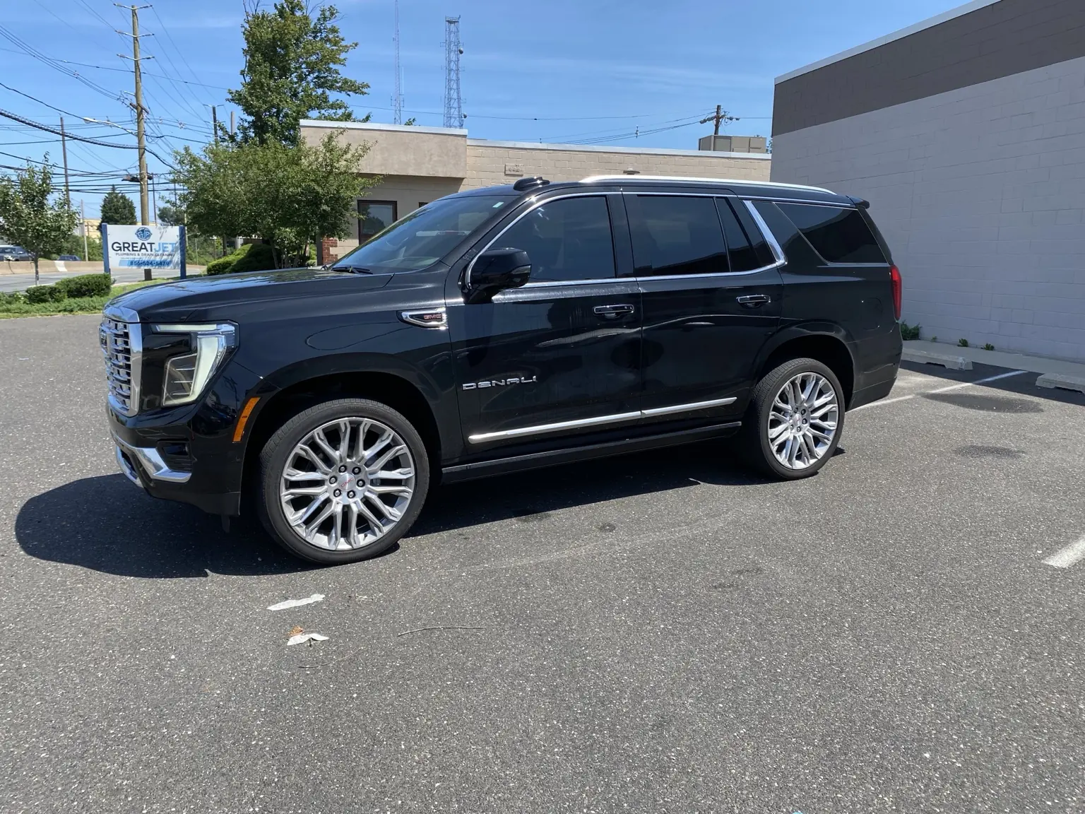 What Does 20% Front Window Tint Look Like on a 2021–2026 GMC Yukon? — photo 5