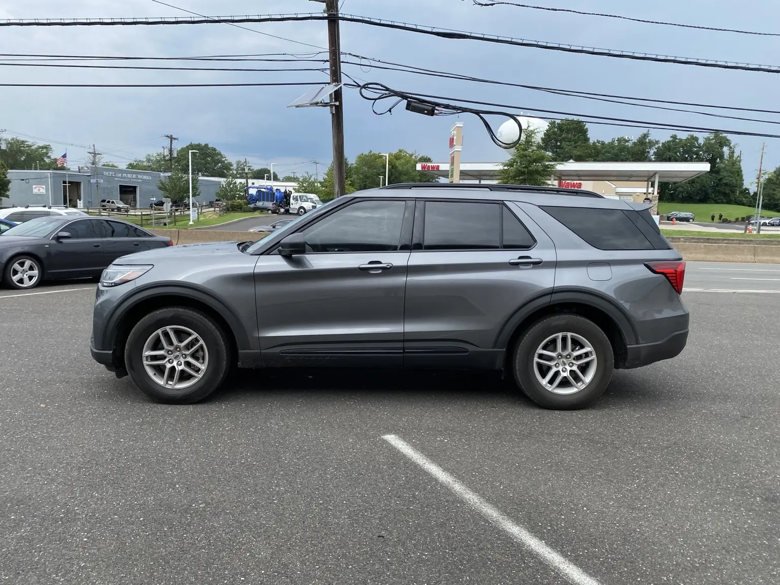 What Does 20% Front Window Tint Look Like on a 2020–2027 Ford Explorer? — photo 3