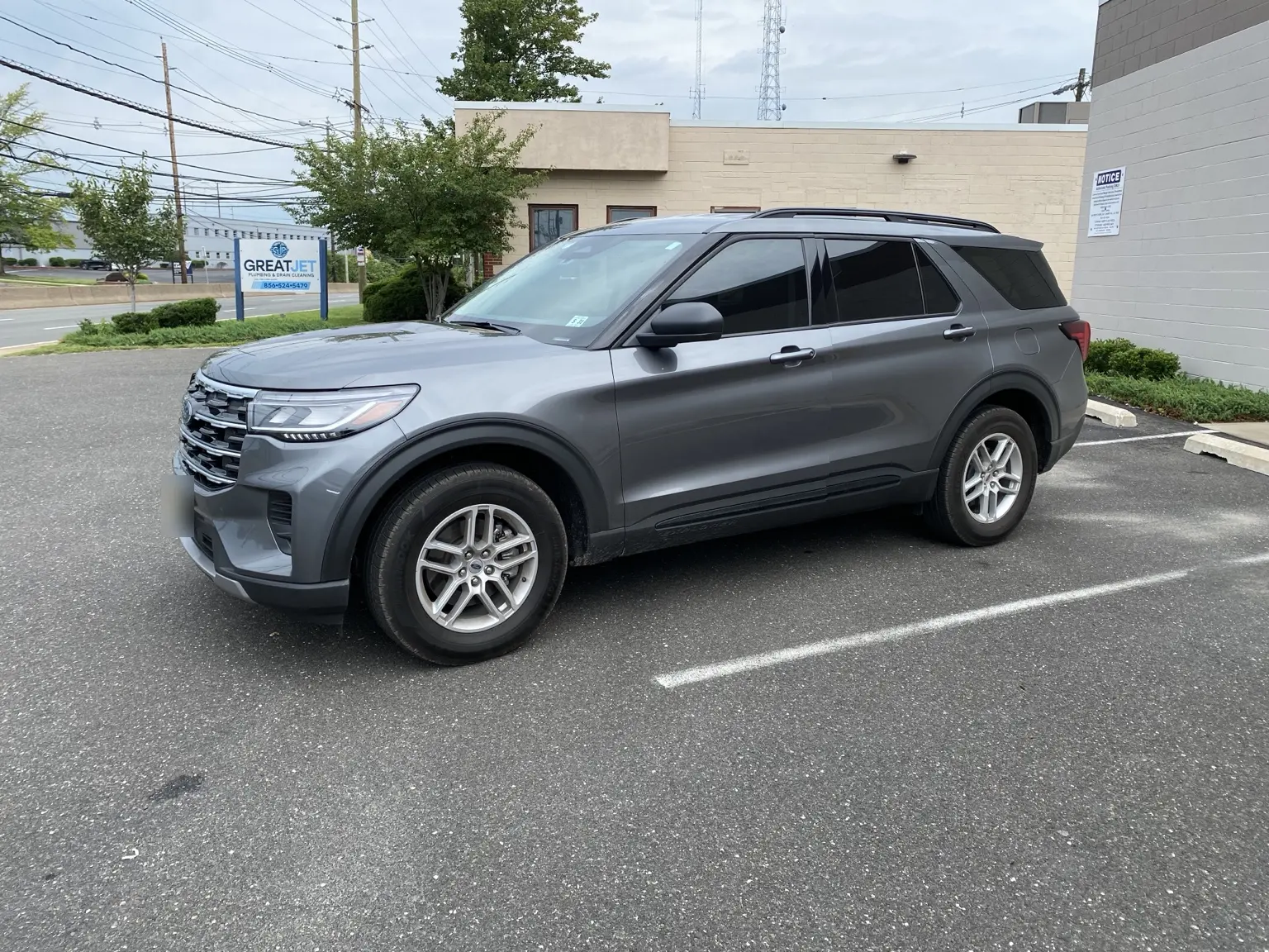 What Does 20% Front Window Tint Look Like on a 2020–2027 Ford Explorer? — photo 7