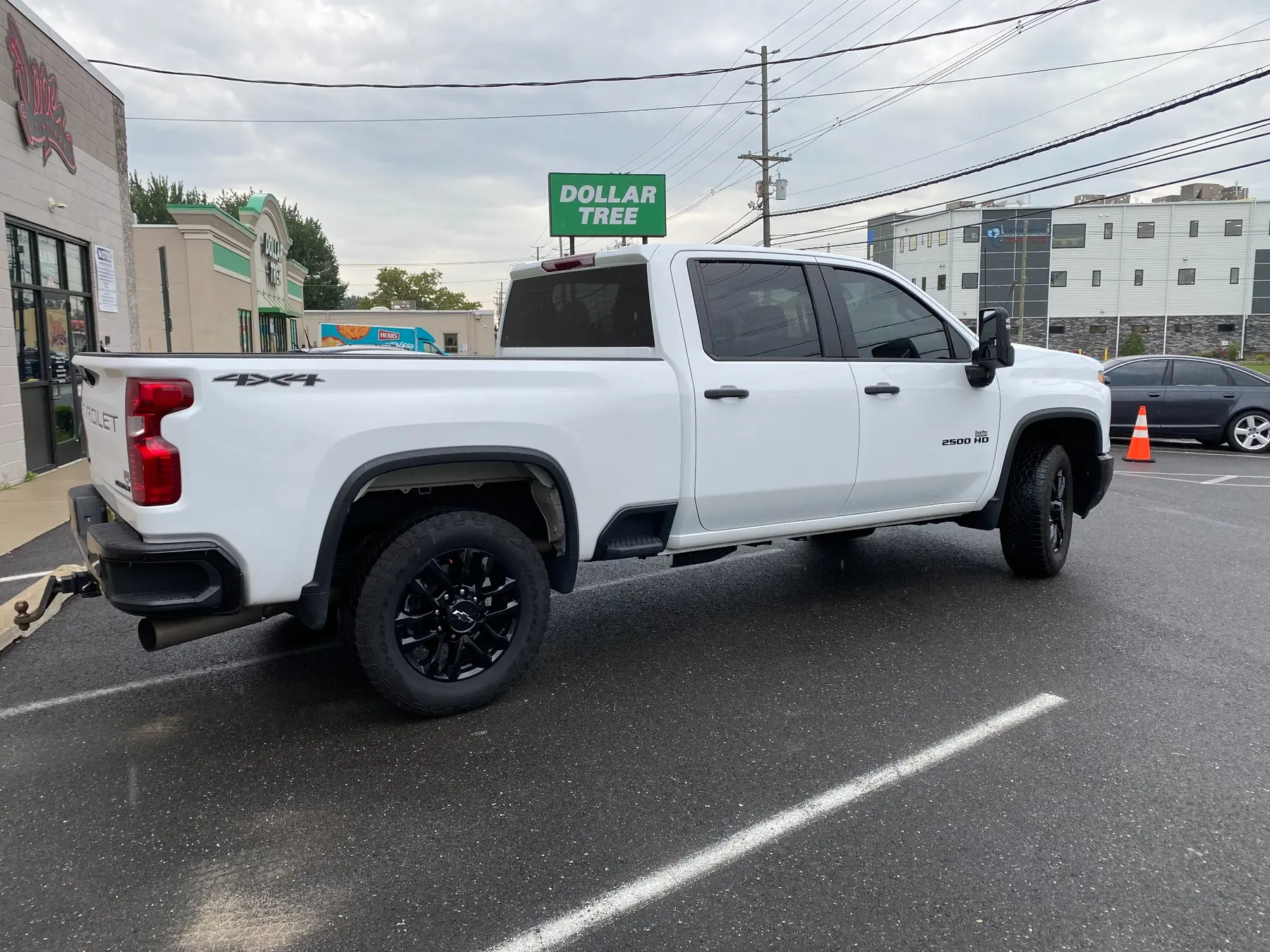 What Does 20% Front Window Tint Look Like on a 2020–2026 Chevrolet Silverado 2500 HD? — photo 4