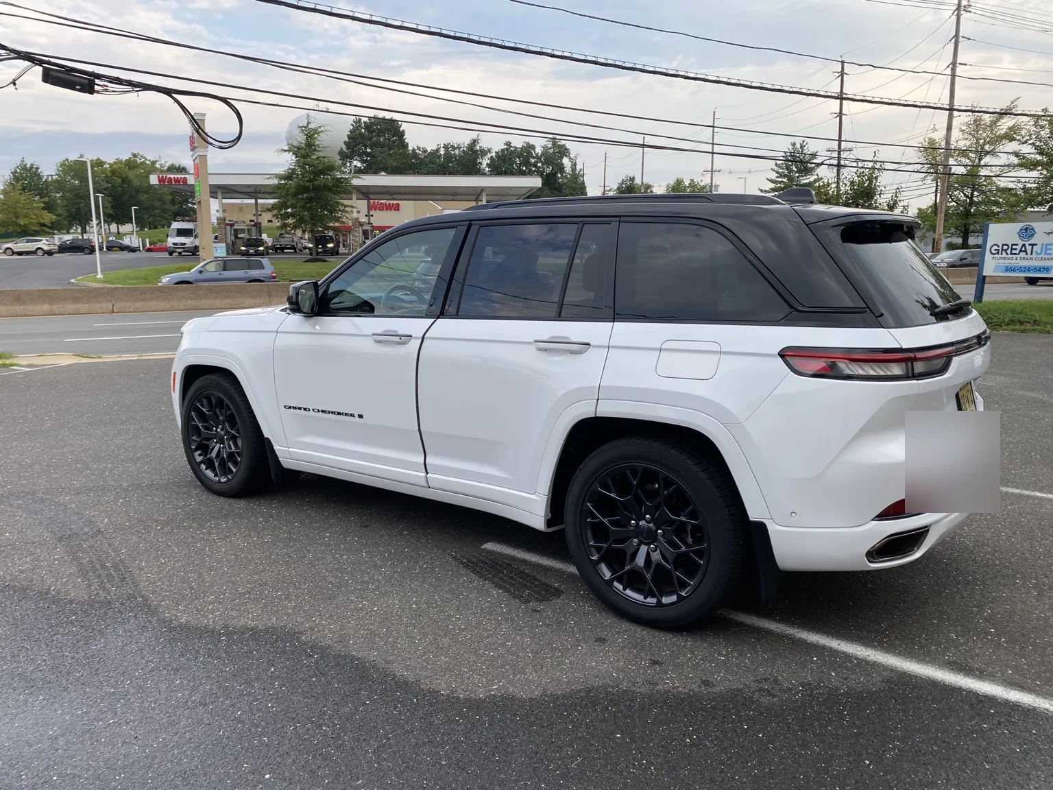 What Does Legal Window Tint Look Like on an SUV in Pennsylvania? — photo 6