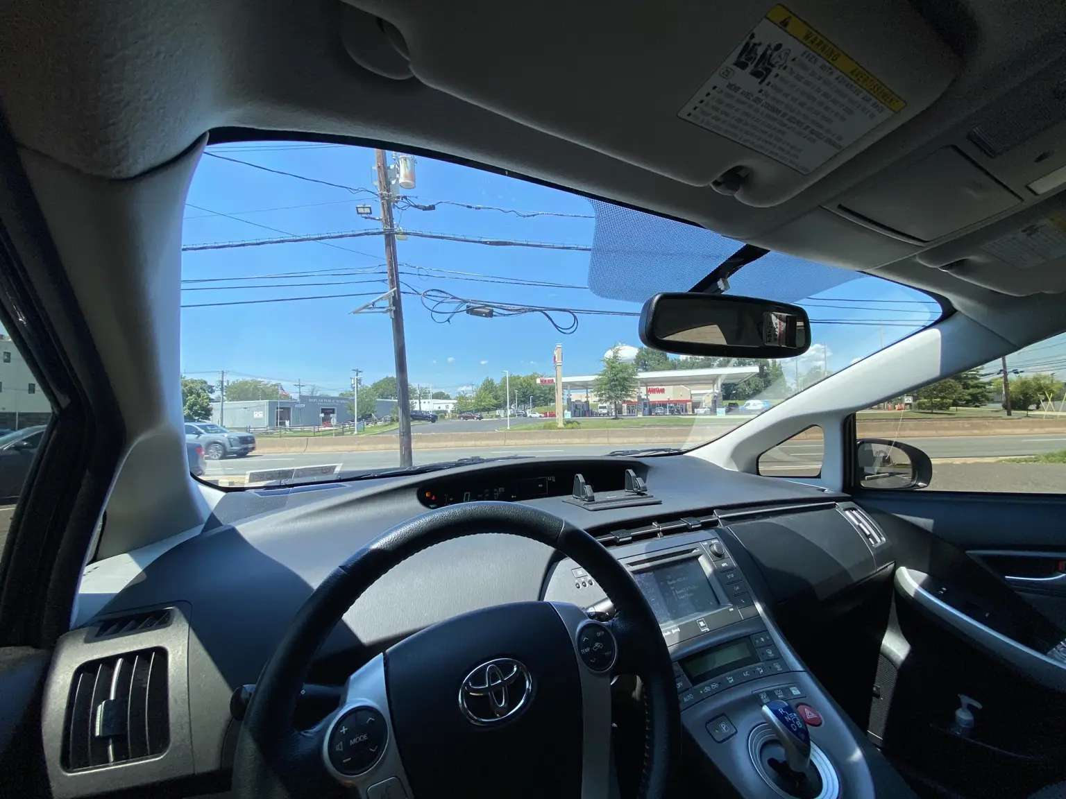 What Does 55% Windshield Tint Look Like on a 2010–2015 Toyota Prius? — photo 5