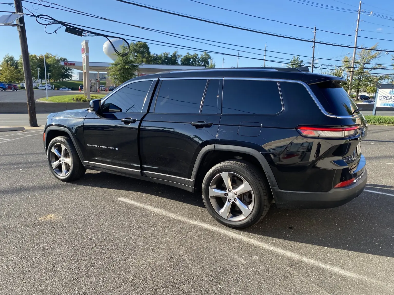 What Does 5% Carbon Tint Look Like on a 2021–2027 Jeep Grand Cherokee L? — photo 6