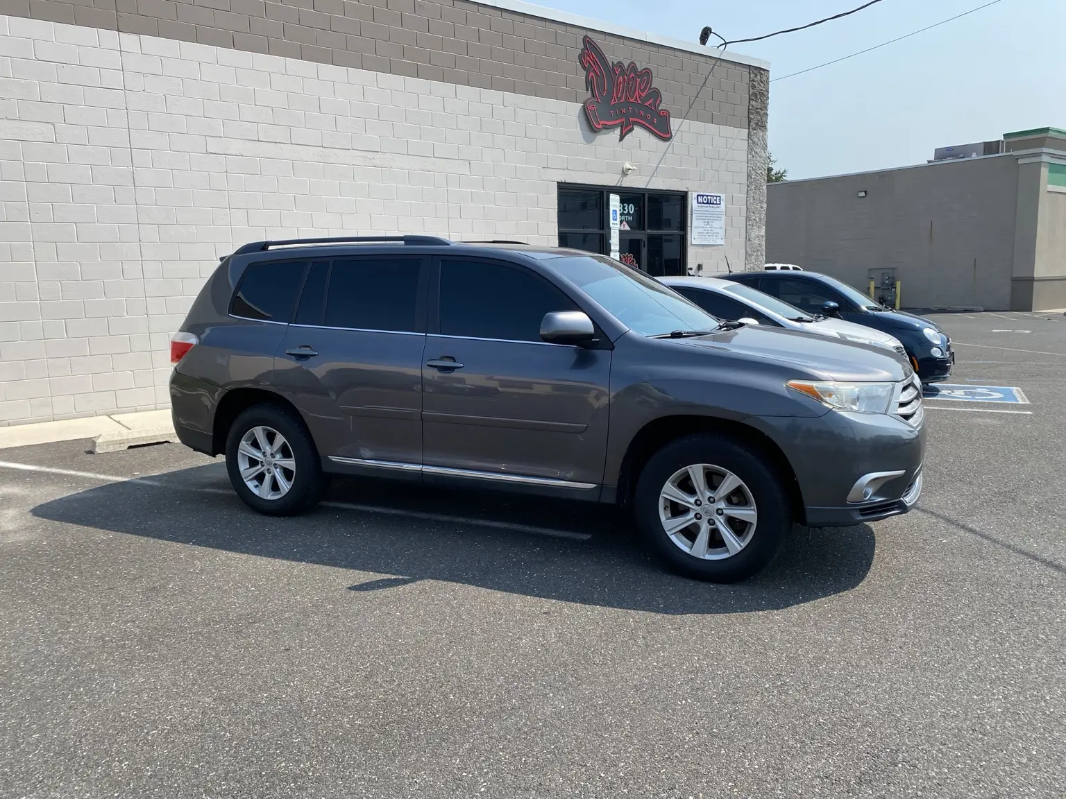 Why Does Window Tint Look Darker From Outside Than Inside? — photo 5