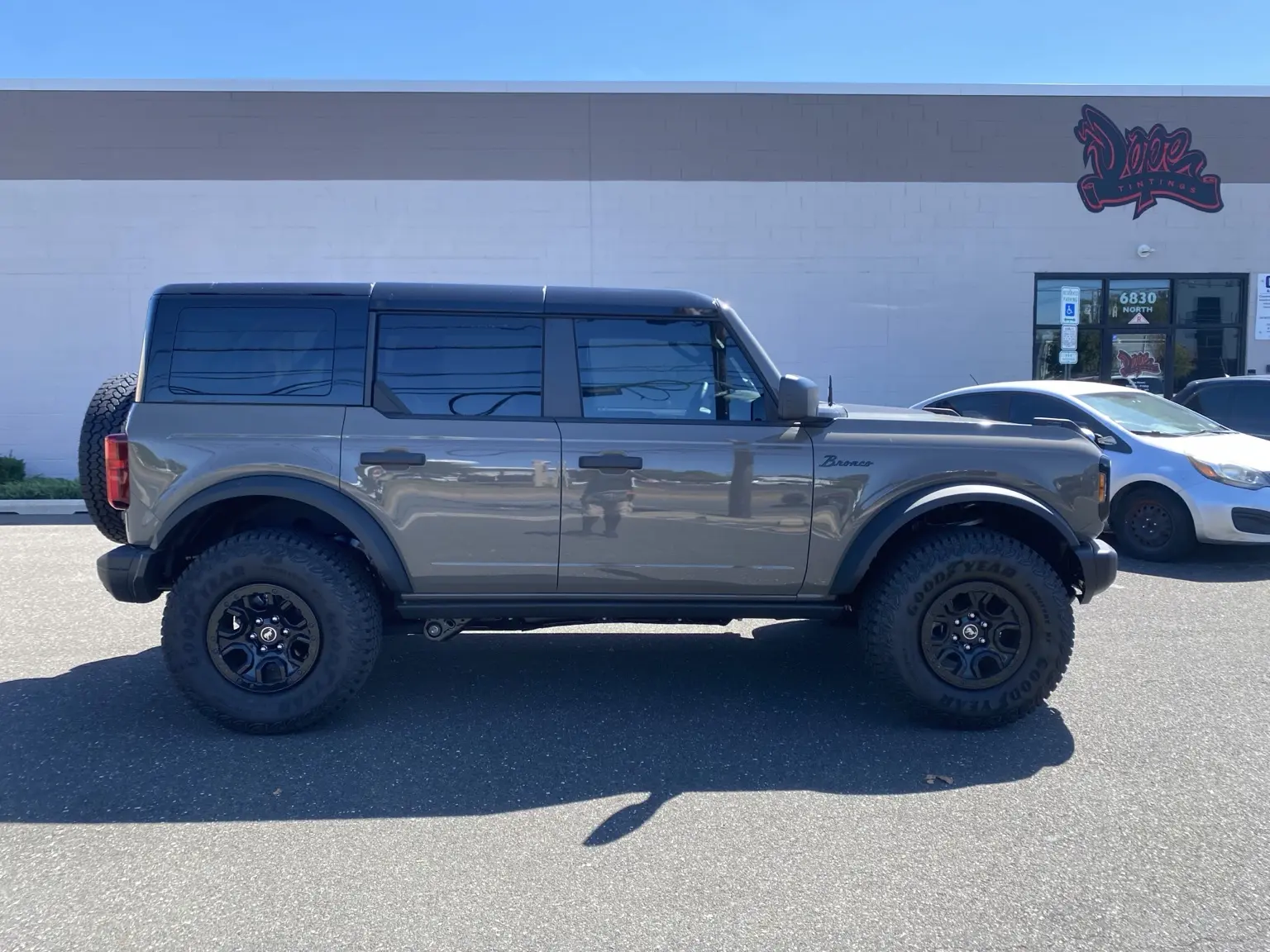 Why Does Window Tint Look Darker From Outside Than Inside? — photo 6