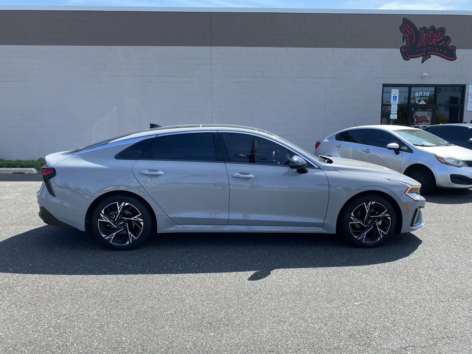 Why Does Window Tint Look Darker From Outside Than Inside? — photo 7