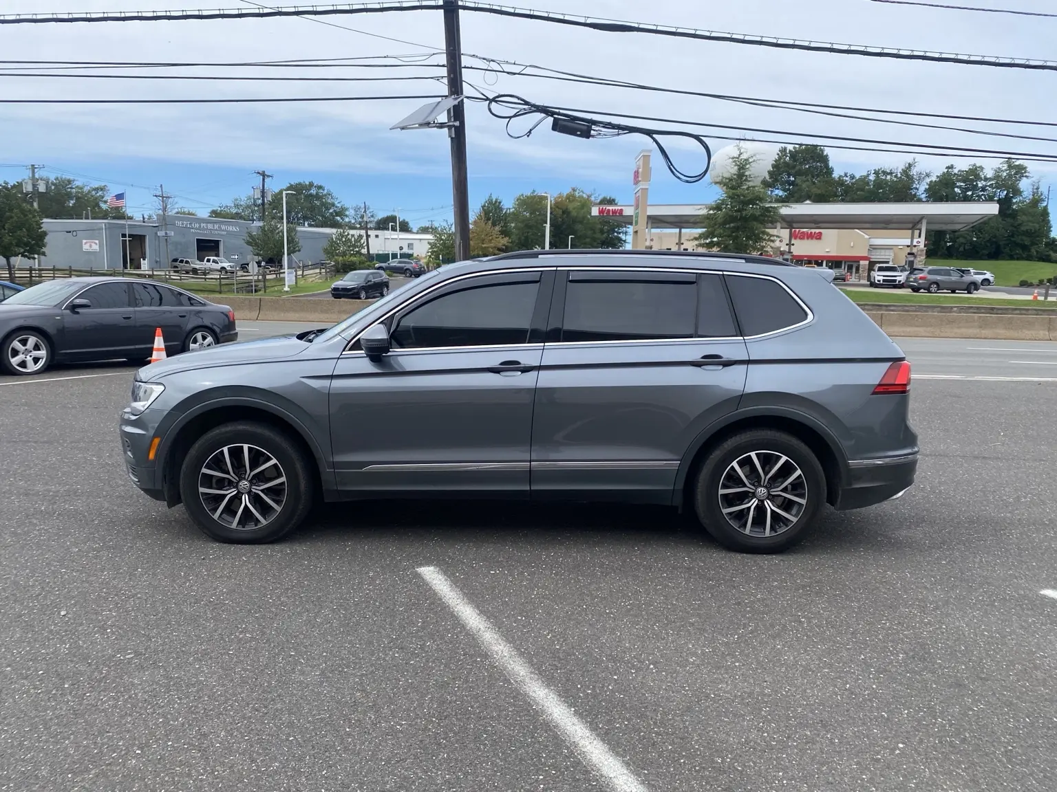 What Does 20% Front Window Tint Look Like on a 2018–2024 Volkswagen Tiguan? — photo 3