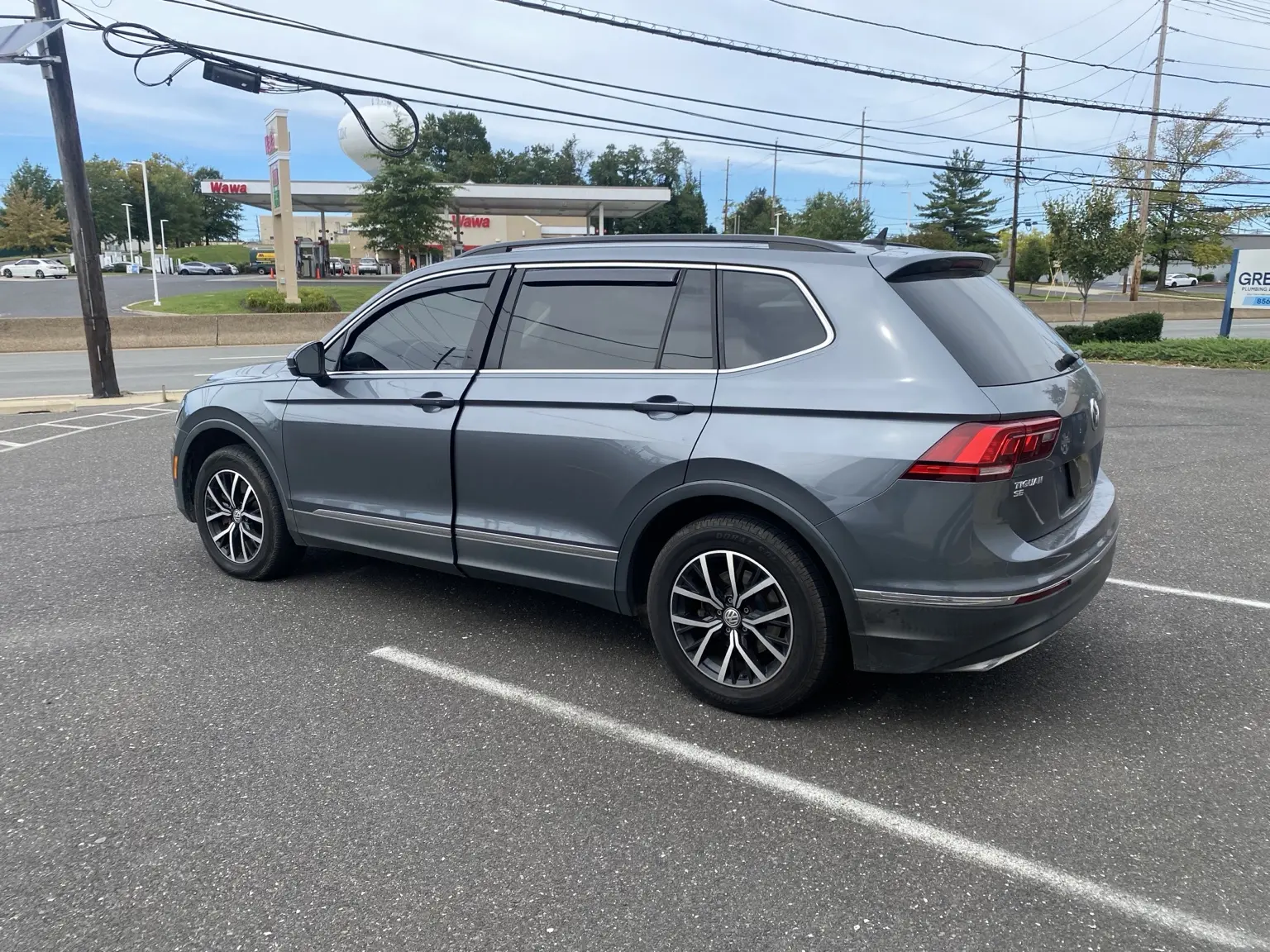 What Does 20% Front Window Tint Look Like on a 2018–2024 Volkswagen Tiguan? — photo 5