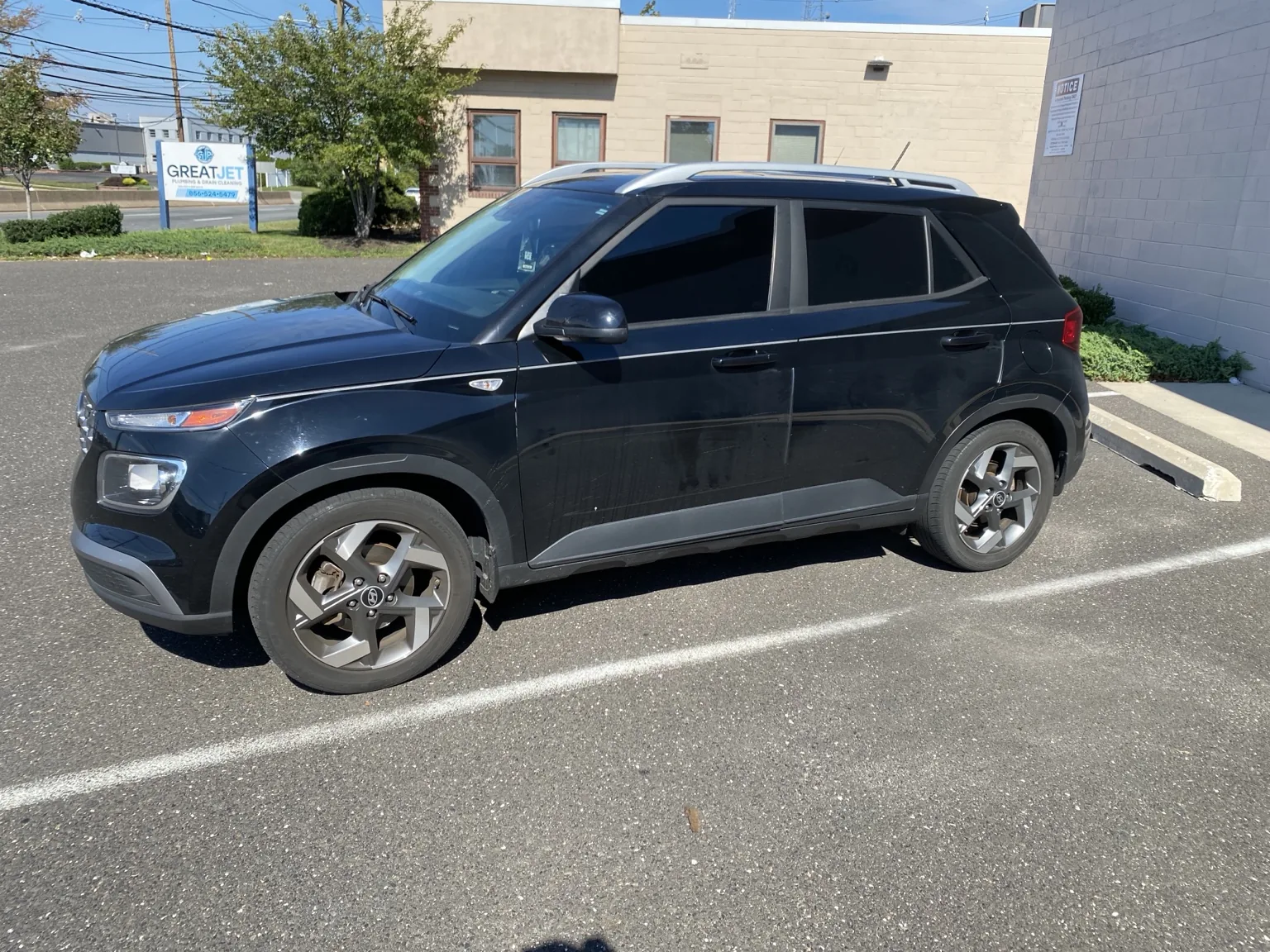 Broken Driver-Side Window Replacement on a 2020–2026 Hyundai Venue — photo 9