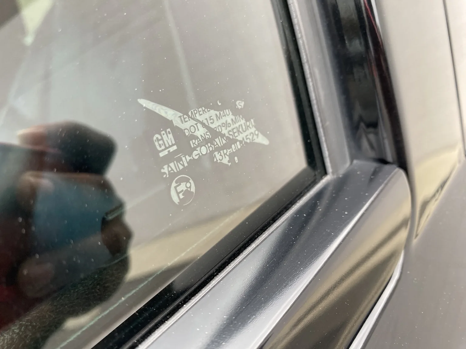 Why Does My Window Tint Look Blurry or Wavy? — photo 3